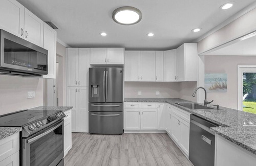 Boynton Beach House | Coastal 3BR Retreat - King Suite, Outdoor Living, Fenced Yard, Close to Delray