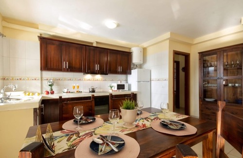 Punta del Hidalgo Apartment | Coastal apartment with terrace and pool