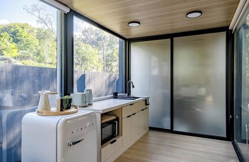 New Brighton Apartment | Coastal Bliss: New Brighton Eco Pod (50m Beach)