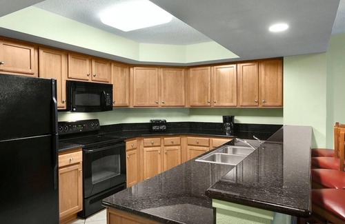 Downtown Myrtle Beach Condo | Coastal Charm 3 Bdrm Condo with Multiple Balconies