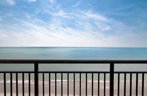 Downtown Myrtle Beach Condo | Coastal Charm 3 Bdrm Condo with Multiple Balconies