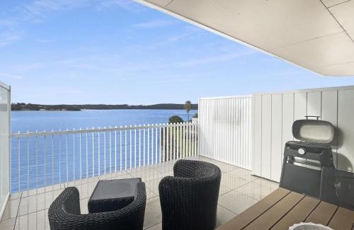 Batemans Bay Apartment | Coastal Chic in Batemans Bay Your Perfect Escape