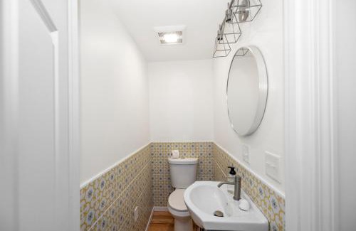 Scarborough House | Coastal Haven, Bright 3BR Beach Retreat