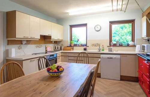 St Ishmaels House | Coastal Haven - Ideal for Skomer Island