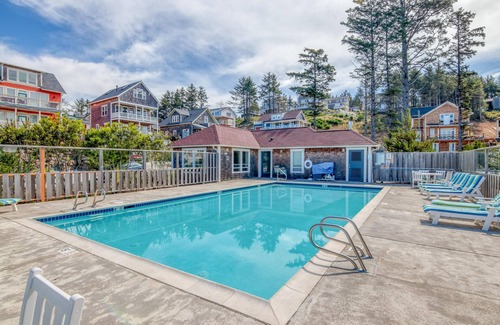 Logsden Condo | Coastal Haven