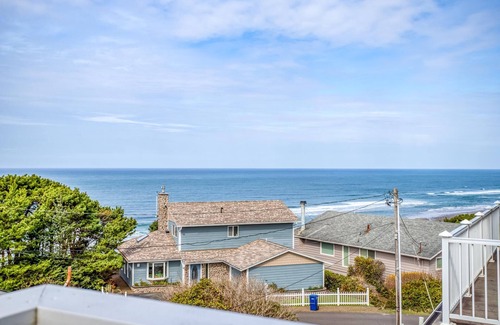 Logsden Condo | Coastal Haven