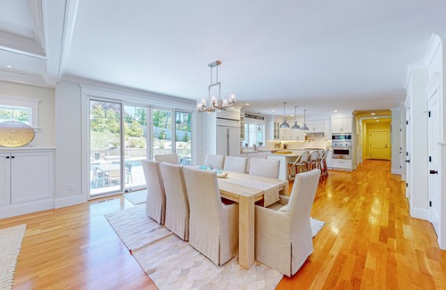 North Chatham House | Coastal home w/saltwater pool, private beach access & chef's kitchen - dogs OK