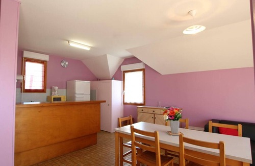 Surtainville Cottage | Coastal house with Wifi and pets allowed in Surtainville