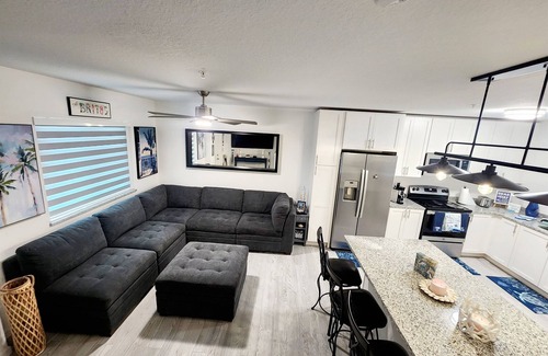 Little Venice Condo | Coastal Isle Escape- 1 bedroom condo at Ocean Isles with olypic size pool