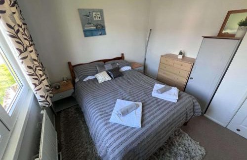 Bembridge House | Coastal Lodge Retreat Child & Pet Friendly