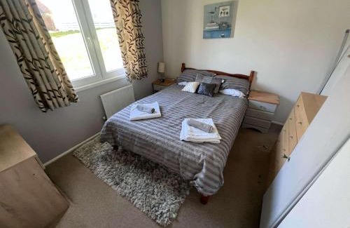 Bembridge House | Coastal Lodge Retreat Child & Pet Friendly