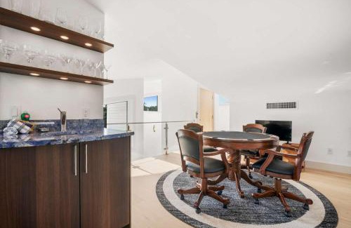 Wellfleet House | Coastal Luxury Near Wellfleets Best Beaches