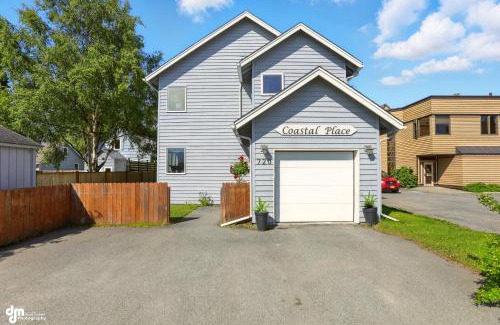 Downtown Anchorage House | Coastal Place - BEST location in Downtown!