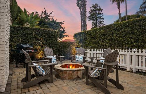 Beach Barber Tract House | Coastal Retreat 1BR Steps to Ocean & Peek Views