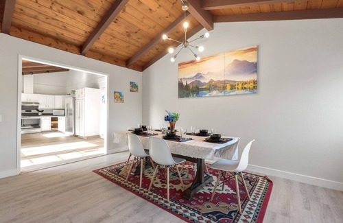 Moss Beach House | Coastal Retreat - 3,000 sqft, Pets Ok, Walk 2 Beach & Tidepools, Surf, see Seals