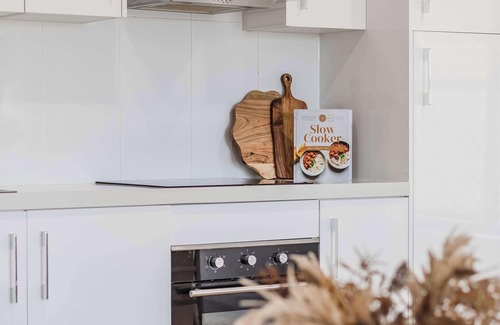 Tweed Heads House | Coastal Sanctuary Minutes from Beach - Lower Level