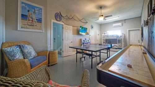 Safe Harbor House | Coastal Soiree Ocean Views Game Room Steps from Port Aransas Beaches