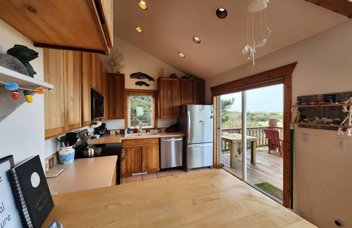 Copalis Beach House | Coastal Treasure - Ocean Front Home in Ocean City