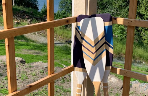 North Saanich Apartment | Coastal Wishes- Hot Tub by Moonlight, Ocean Views, Romantic Suite.