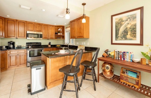 Key West Condo | *COASTLINE COMFORT @ COCONUT MALLORY* Condo + LAST KEY SERVICES…