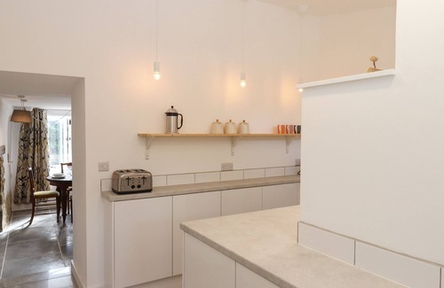 Liverton Cottage | COB COTTAGE, pet friendly, character holiday cottage in Bovey Tracey