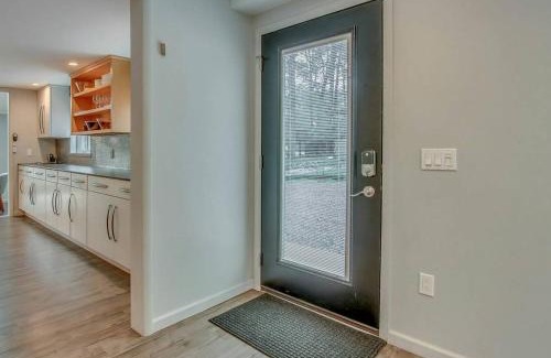 Lake Harmony House | Cobalt