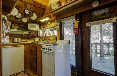 Murphy Hotel | Cobb Creek Cabins