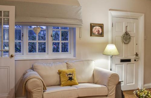 Petworth House | Cobblers Cottage