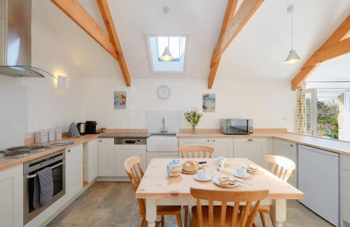 Chysauster House | Cobblestone Cottage