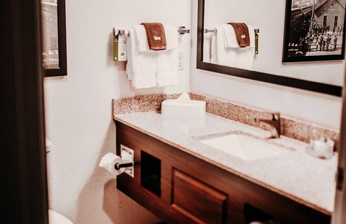 International Falls Hotel | Cobblestone Hotel & Suites - International Falls