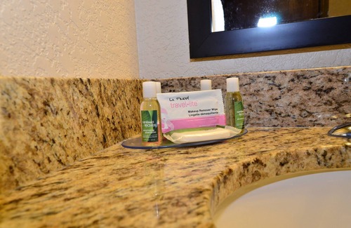 Clarion Hotel | Cobblestone Inn & Suites - Clarion