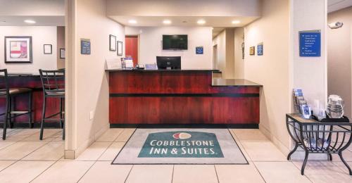 Durand Hotel | Cobblestone Inn & Suites - Durand