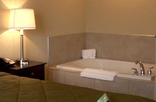 Durand Hotel | Cobblestone Inn & Suites - Durand