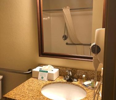 Durand Hotel | Cobblestone Inn & Suites - Durand