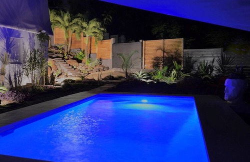 Deshaies Villa | Coco Cannelle Annex 2 bedrooms with private swimming pool (children over 10 years old) (In the heart of the village of Deshaies)