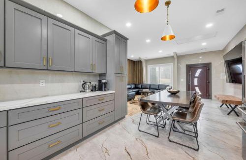 Farmington Hills Apartment | Coco