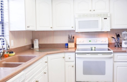 Avon By The Sea Condo | Cocoa Beach Club On- the- Beach - Great 3 Bedrm, Poolside Condo