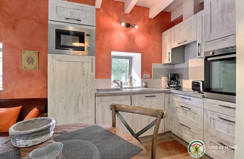 Labeaume Cottage | Cocon de Charme Près D'un Lagon Turquoise