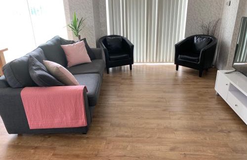 Bryngwran Apartment | Coed Bach Suite