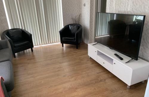 Bryngwran Apartment | Coed Bach Suite