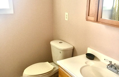 West Eaton House | Cold Spring Farm Milk House Apt. - Colgate & Hamilton College , Pet friendly