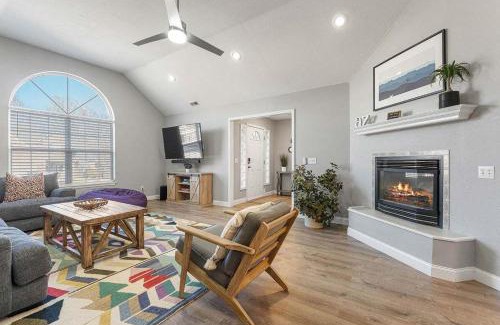 Bentonville House | Coler House Cyclist Retreat with Hot Tub