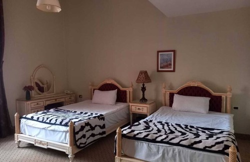 Duhur ash Shuwayr Hotel | Colibri