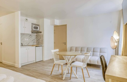 Annemasse Apartment | Colivi 201 Studio Supérieur 30m2 Gare Annemasse