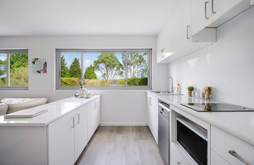 Collaroy House | Collaroy 3Br Beach Home with Large Pool Ground Floor