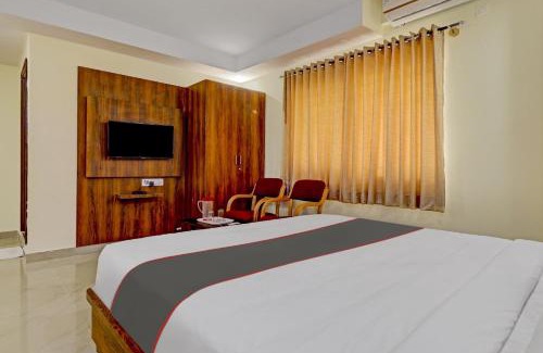 Rajajinagar Hotel | Collection O Hemadri Residency