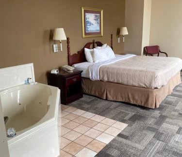 Collins Hotel | COLLINS INN & SUITES