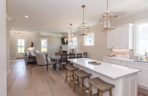 Oxford House | Colonel's Corner by Apex Short Term Stays