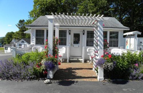 Belfast Cabin | Colonial Gables Oceanfront Village