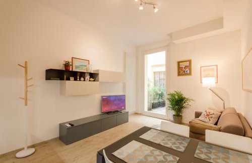 L'antico Ghetto Ebraico Apartment | Colonna Home Bologna, Under the Two Towers